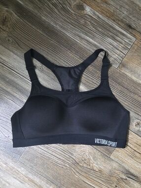 Victoria's Secret Sport Incredible Lightweight Max Racerback Sports Bra